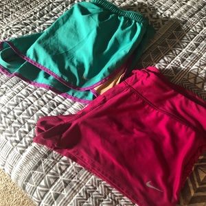 🤍2 pairs of Nike running shorts! EUC!